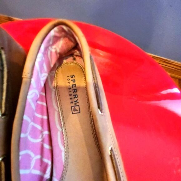 Sperry Tan Flats Timeless Elegance - Picture 6 of 9